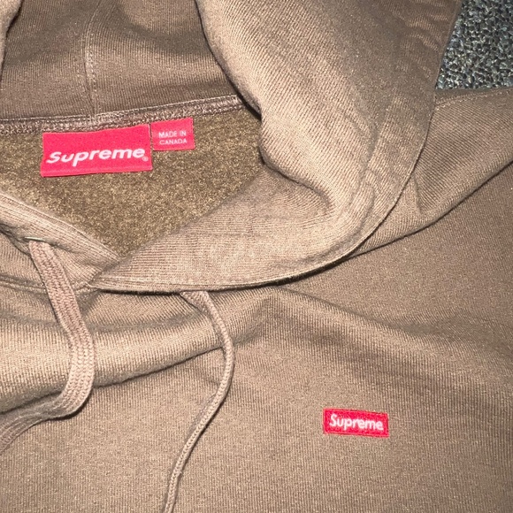 SUPREME (FW24) Small Box Logo - Picture 1 of 4